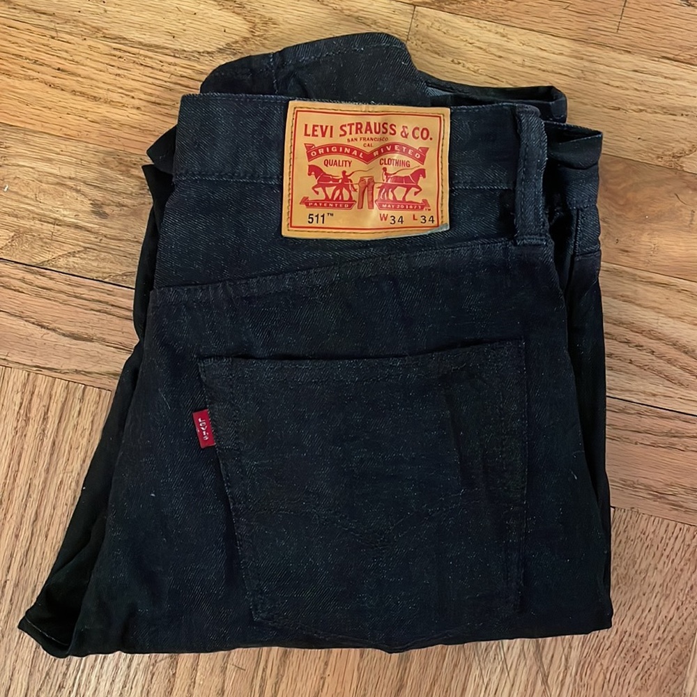 34x34 Levi’s Dark Denim 511 Jean